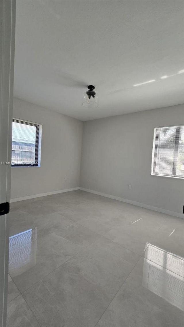 1910 NW 134th St, Miami, FL 33167 Photo