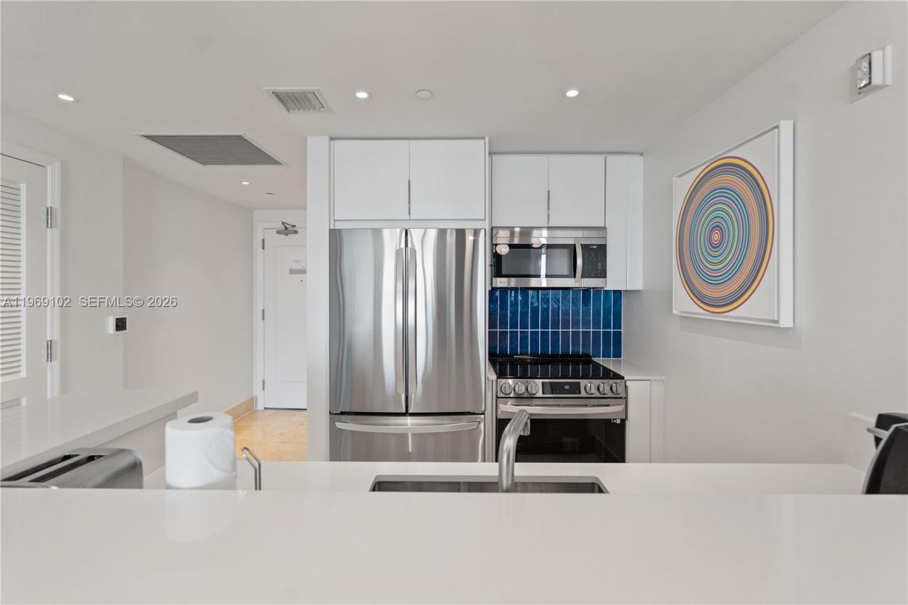 4401 Collins Ave, Unit 1706, Miami Beach, FL 33140 Photo