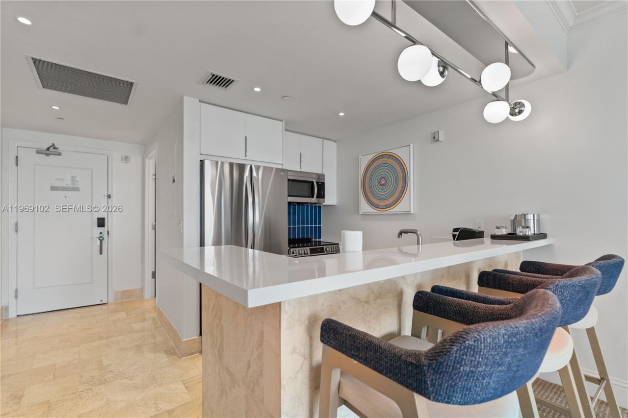 4401 Collins Ave, Unit 1706, Miami Beach, FL 33140 Photo