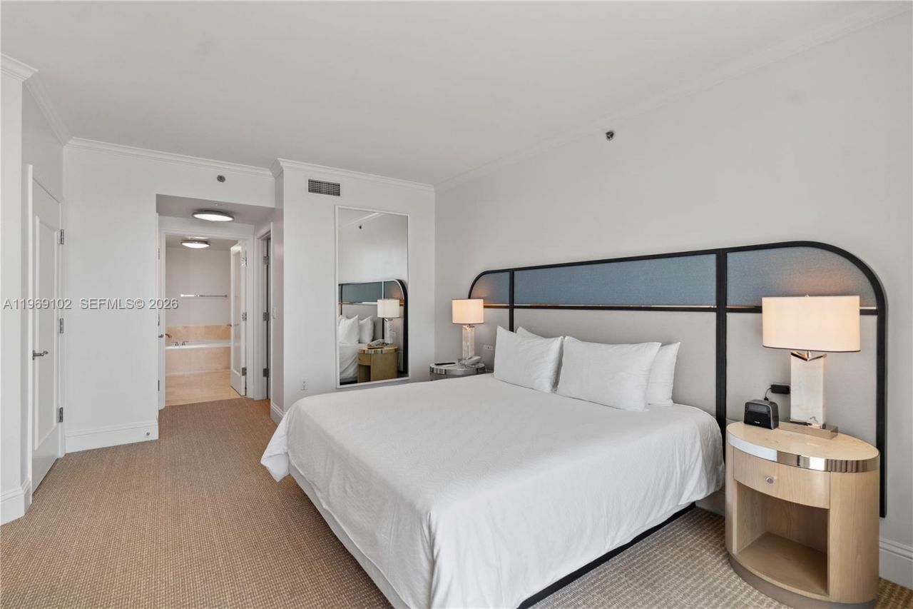 4401 Collins Ave, Unit 1706, Miami Beach, FL 33140 Photo