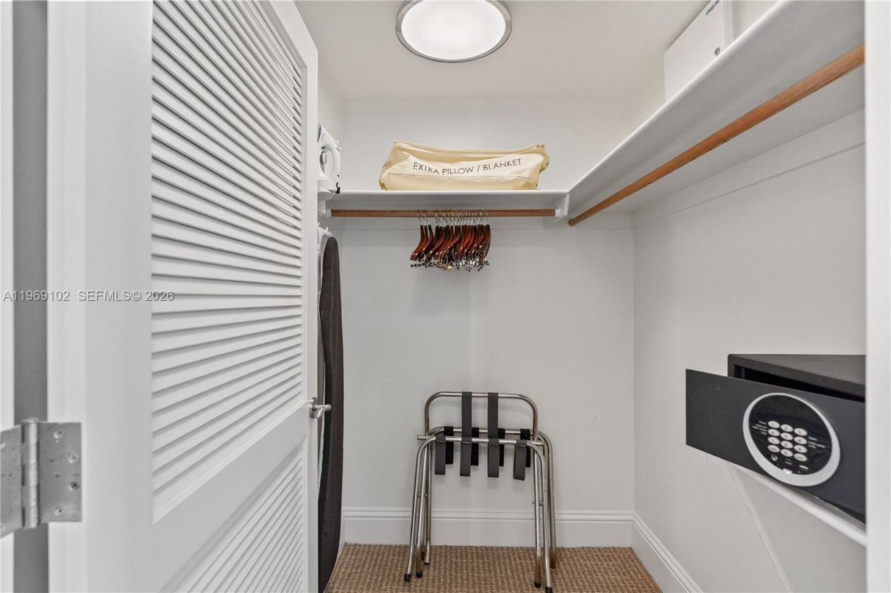 4401 Collins Ave, Unit 1706, Miami Beach, FL 33140 Photo