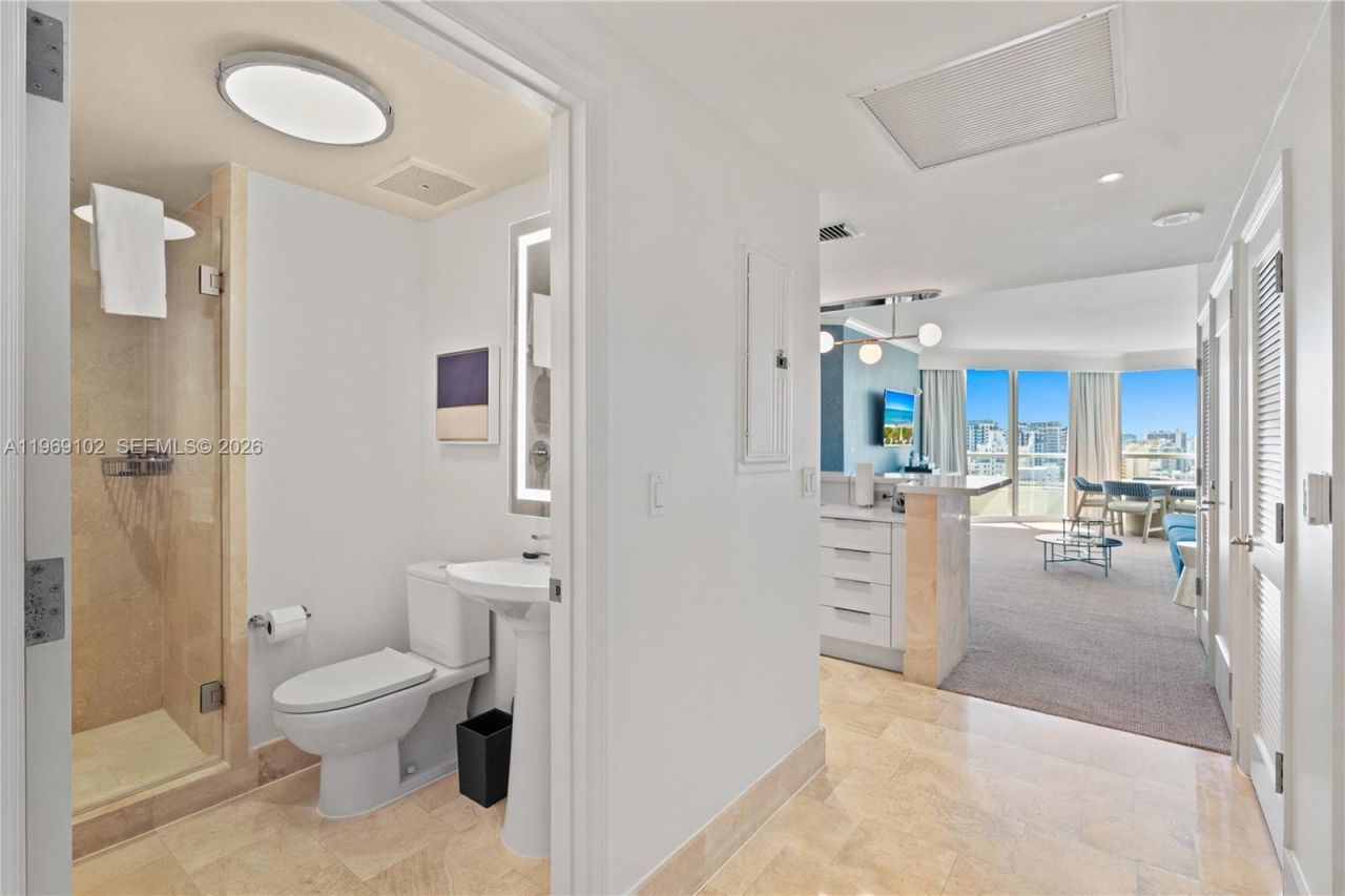 4401 Collins Ave, Unit 1706, Miami Beach, FL 33140 Photo