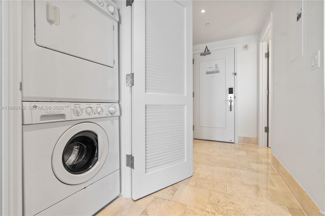 4401 Collins Ave, Unit 1706, Miami Beach, FL 33140 Photo