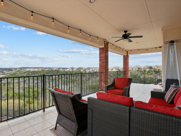 2801 Mossy Springs DR, Leander, TX 78641