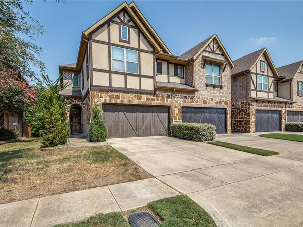 1011 Brook Hollow Drive, Euless, TX 76039