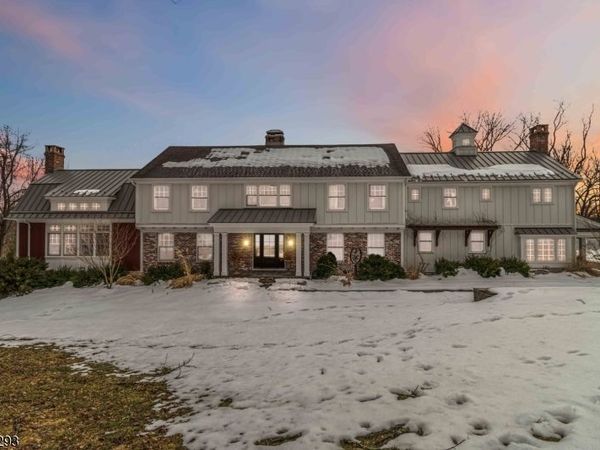 290 Mountainside Rd, Mendham, NJ 07945