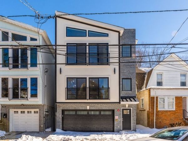 106 Columbia Ave, Newark, NJ 07106