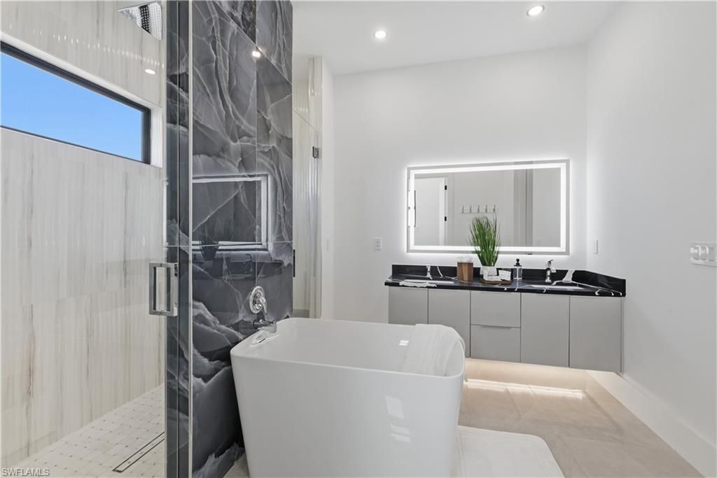 2402 Everest Pkwy, Cape Coral, FL 33904 Photo