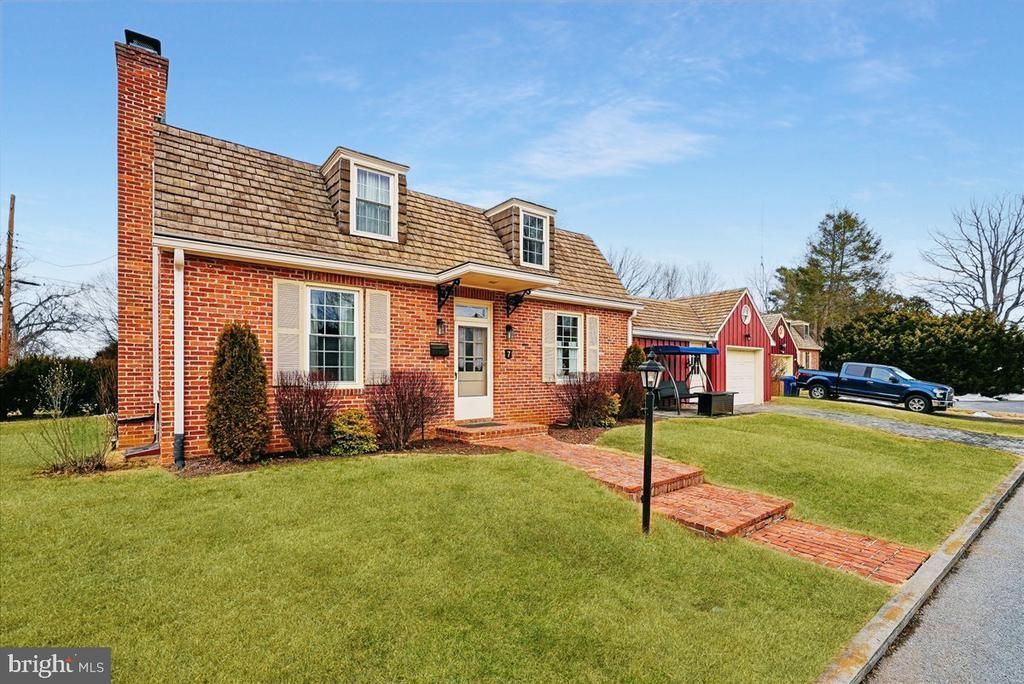 7 Academy Court, Berryville, VA 22611 Main Photo