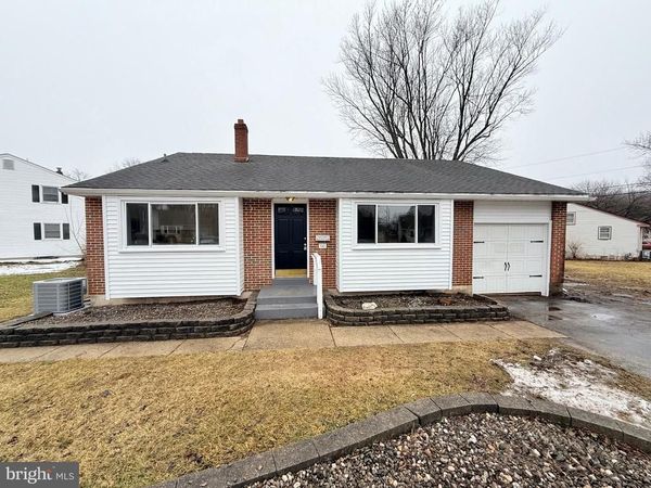 149 LAKE DRIVE, DOWNINGTOWN, PA 19335