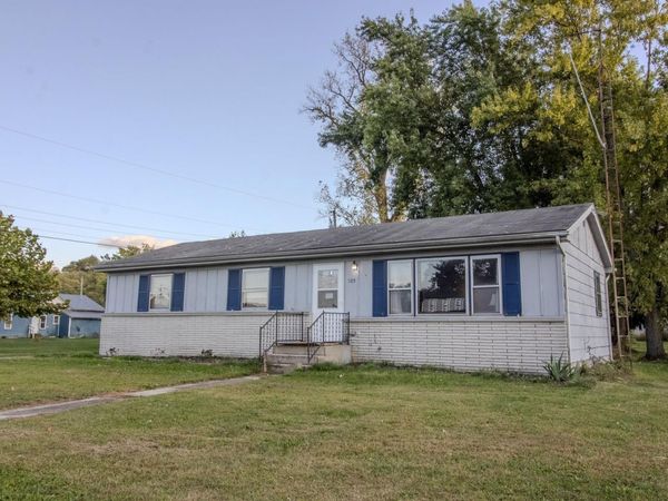 105 W Green Street, San Pierre, IN 46374