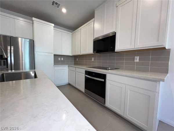 230 Wewatta Avenue , Henderson, NV 89011