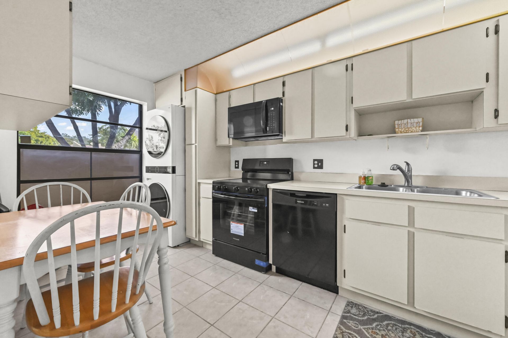 1464 NW 97th Terrace, Unit 285, Pembroke Pines, FL 33024 Photo