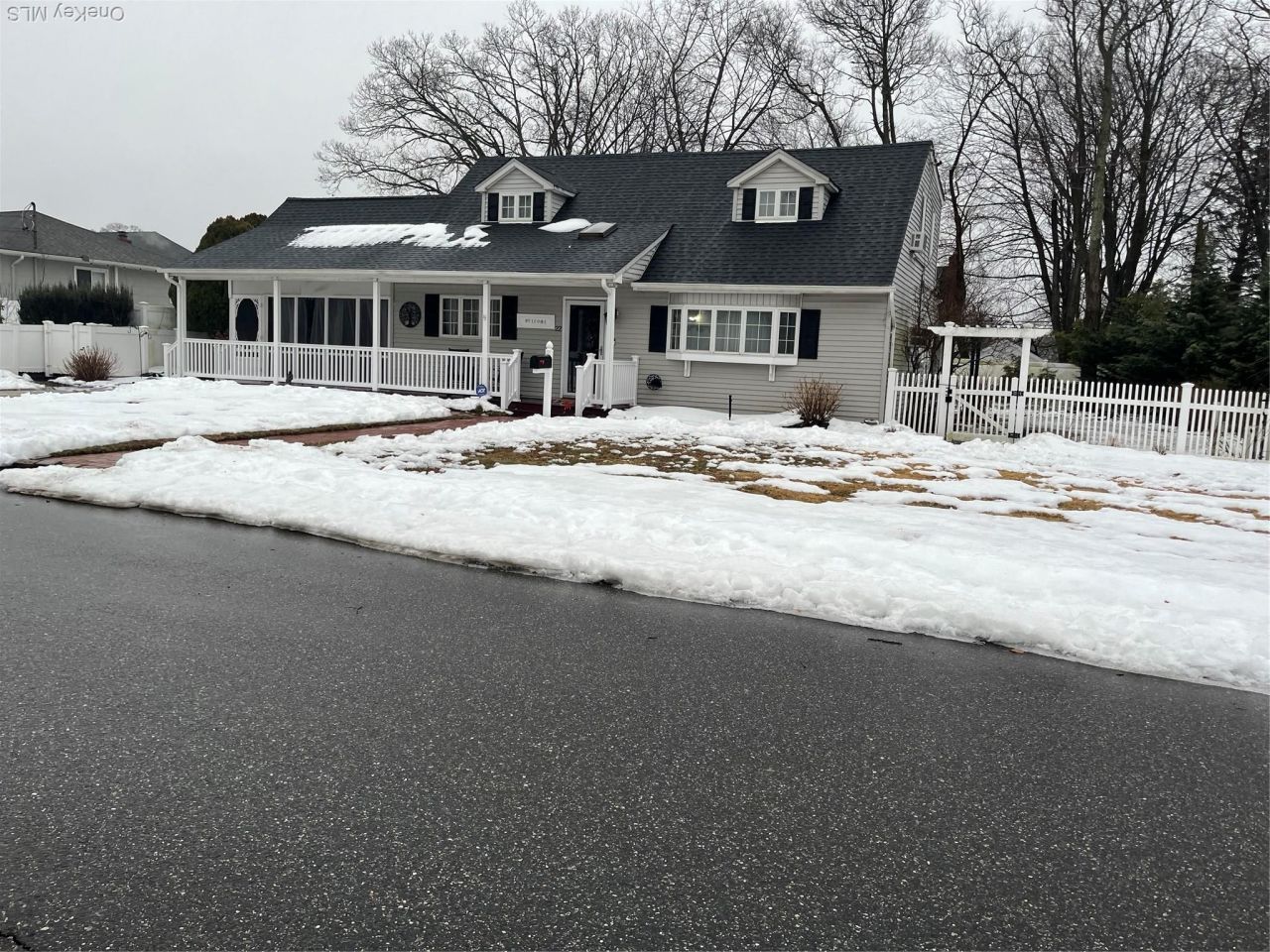 22 Jersey Street, Deer Park, NY 11729 Main Photo