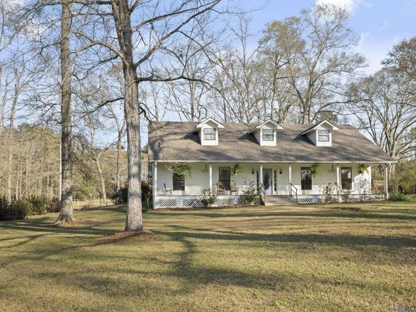 9821 Bank St Extension, Clinton, LA 70722