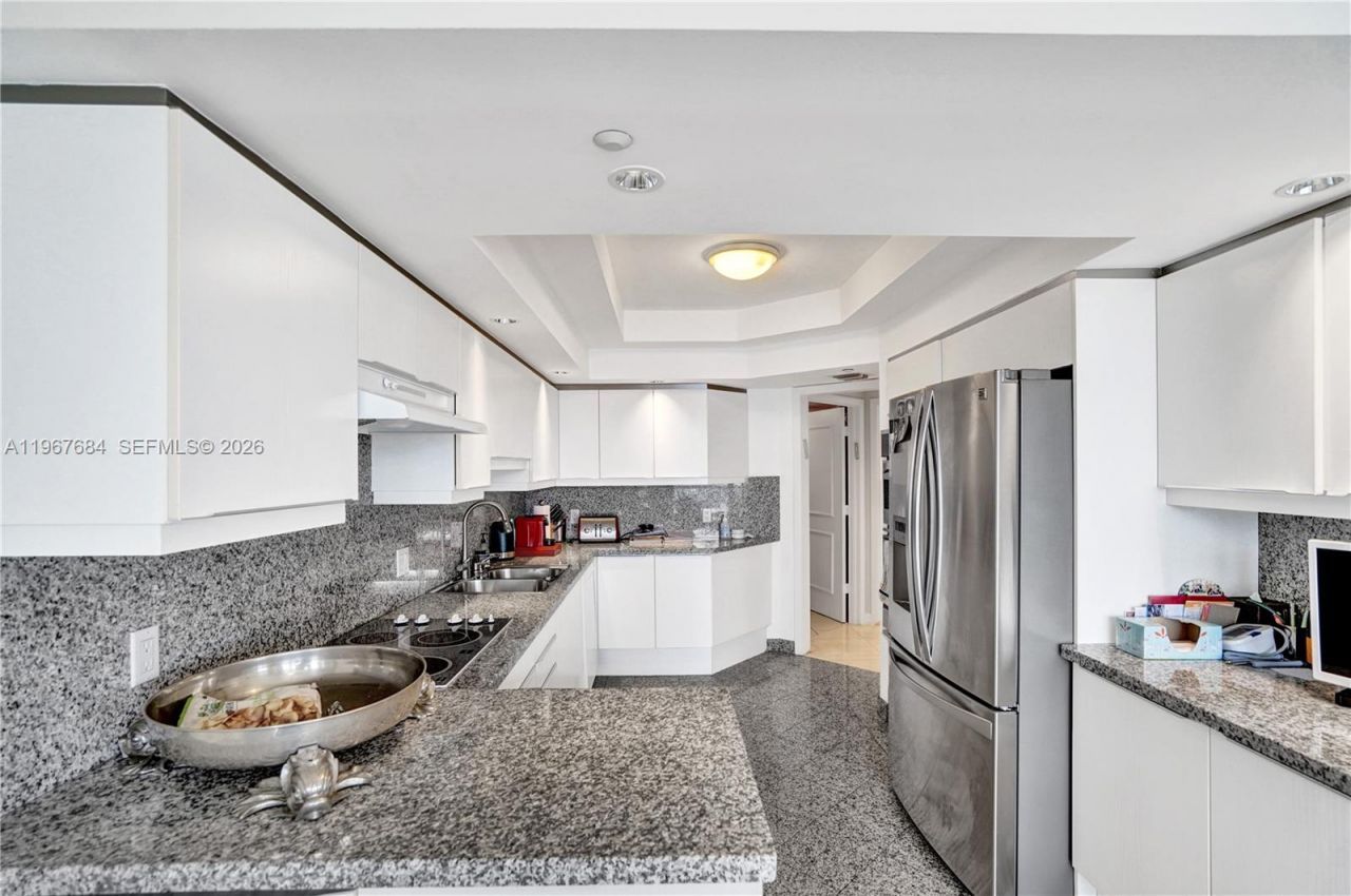 7000 Island Blvd , Unit 2404, Aventura, FL 33160 Photo