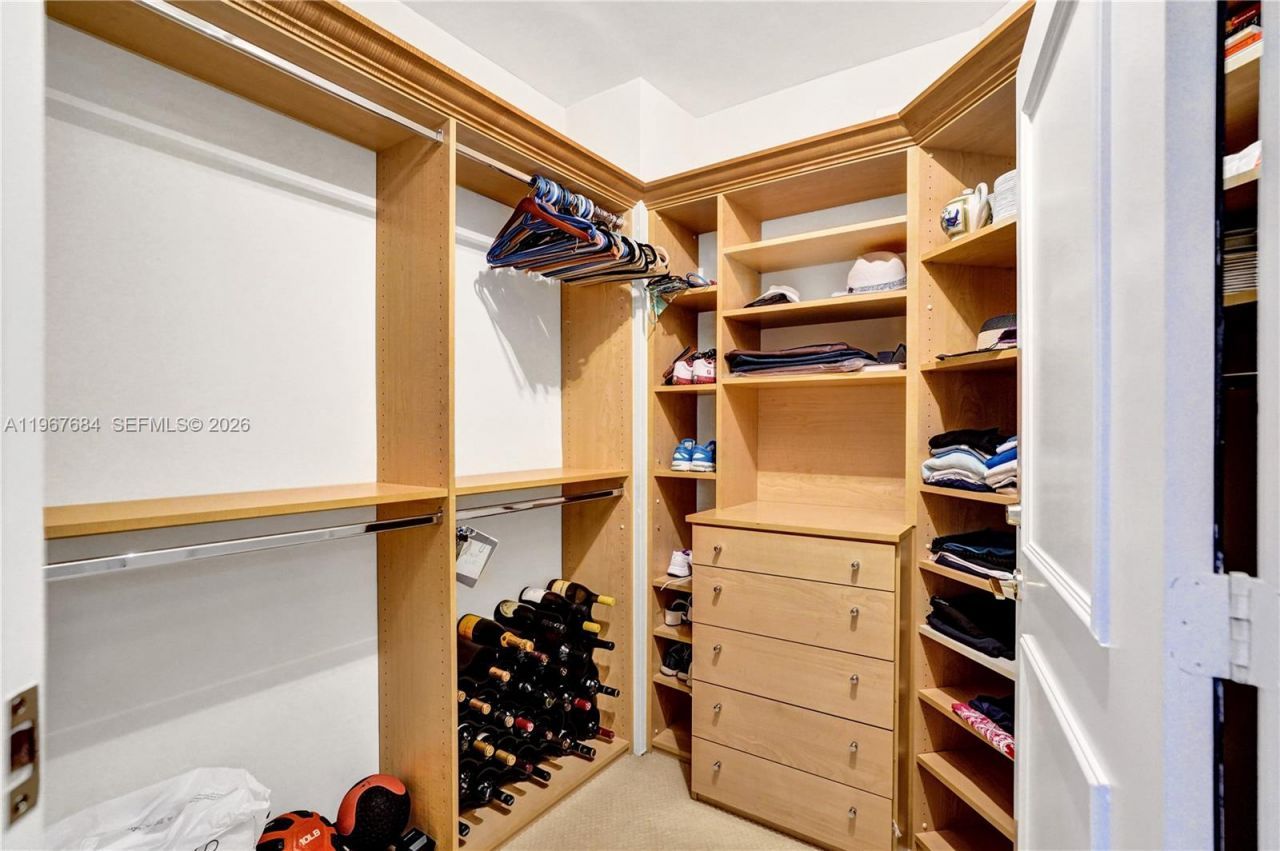 7000 Island Blvd , Unit 2404, Aventura, FL 33160 Photo