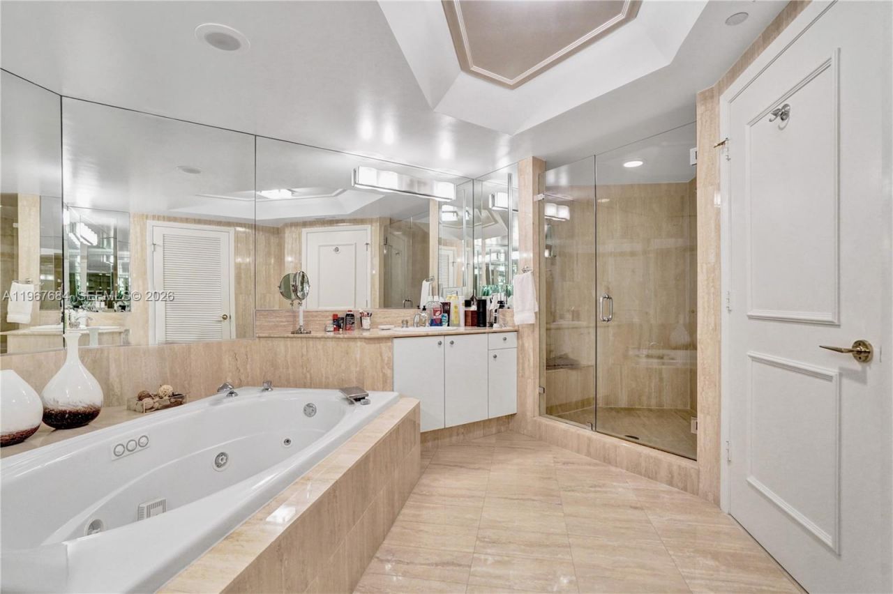 7000 Island Blvd , Unit 2404, Aventura, FL 33160 Photo