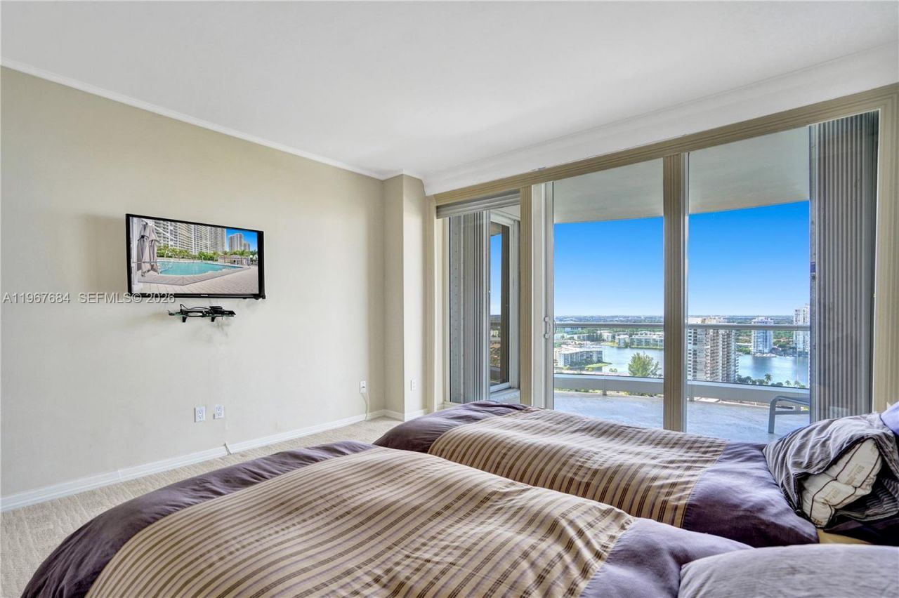 7000 Island Blvd , Unit 2404, Aventura, FL 33160 Photo