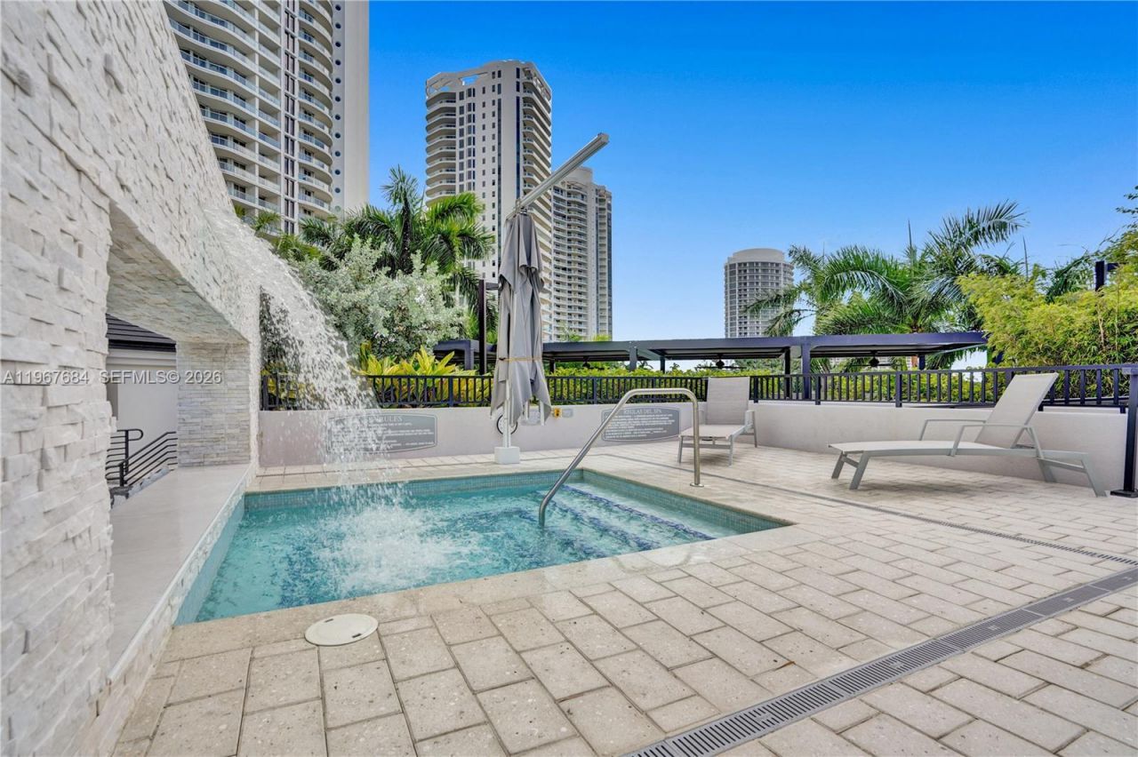 7000 Island Blvd , Unit 2404, Aventura, FL 33160 Photo