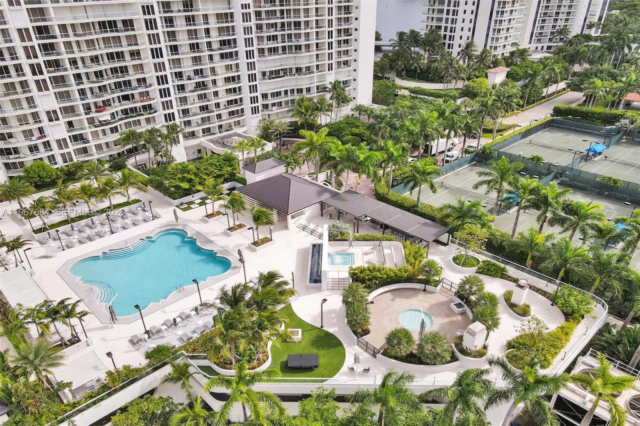 7000 Island Blvd , Unit 2404, Aventura, FL 33160 Photo