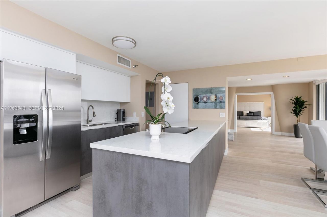 3500 Mystic Pointe Dr , Unit 2603, Aventura, FL 33180 Photo