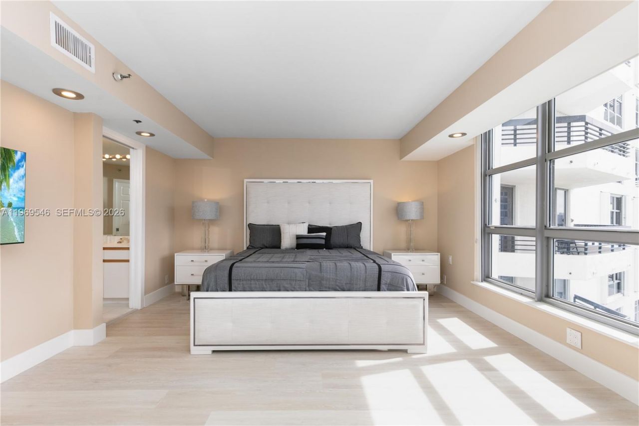 3500 Mystic Pointe Dr , Unit 2603, Aventura, FL 33180 Photo