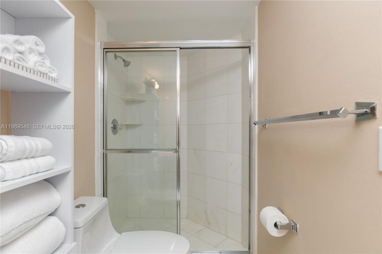 3500 Mystic Pointe Dr , Unit 2603, Aventura, FL 33180 Photo