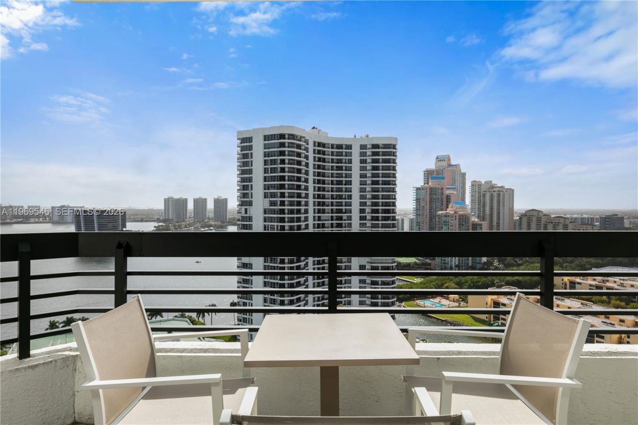 3500 Mystic Pointe Dr , Unit 2603, Aventura, FL 33180 Photo