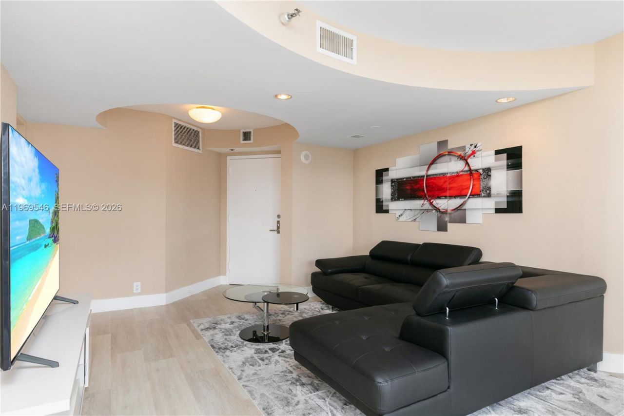 3500 Mystic Pointe Dr , Unit 2603, Aventura, FL 33180 Photo