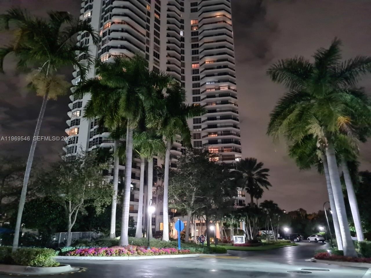 3500 Mystic Pointe Dr , Unit 2603, Aventura, FL 33180 Photo