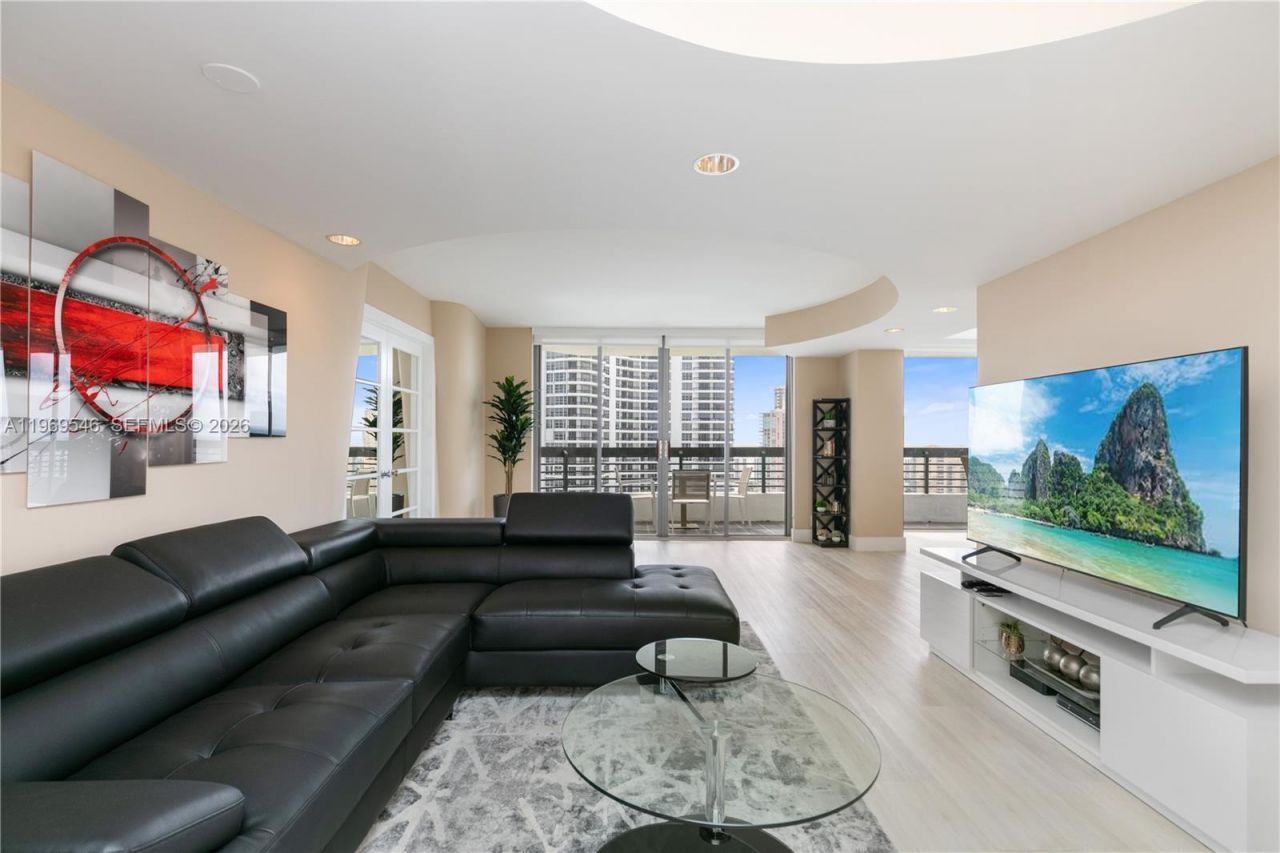 3500 Mystic Pointe Dr , Unit 2603, Aventura, FL 33180 Photo