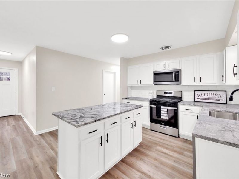 1338 Oak Avenue, Barberton, OH 44203 Photo 13