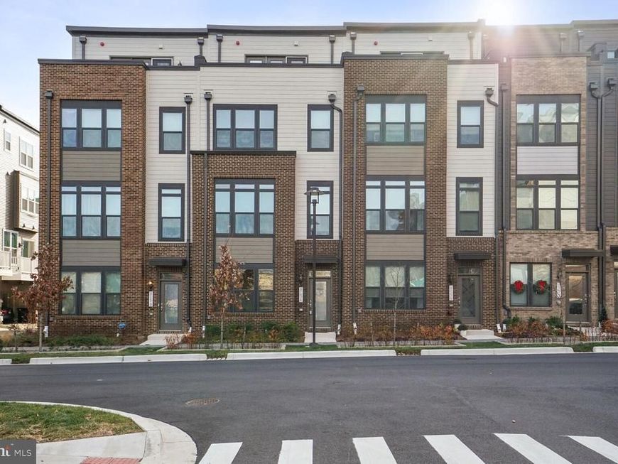 8154 Varick Place, Rockville, MD 20855 Main Photo