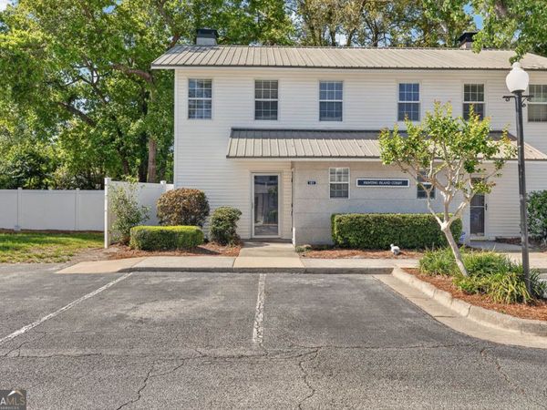121 S Island Square Drive, St. Simons, GA 31522