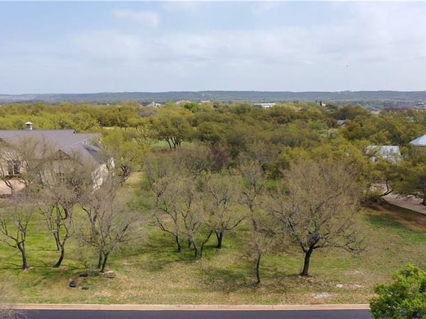 26204 Masters PKWY, Spicewood, TX 78669