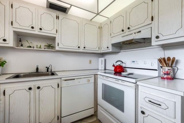 657 Brittany N, Delray Beach, FL 33446 Photo