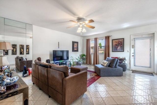 657 Brittany N, Delray Beach, FL 33446 Photo