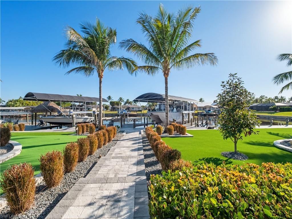 1912 SE 33rd Ter, Cape Coral, FL 33904 Photo