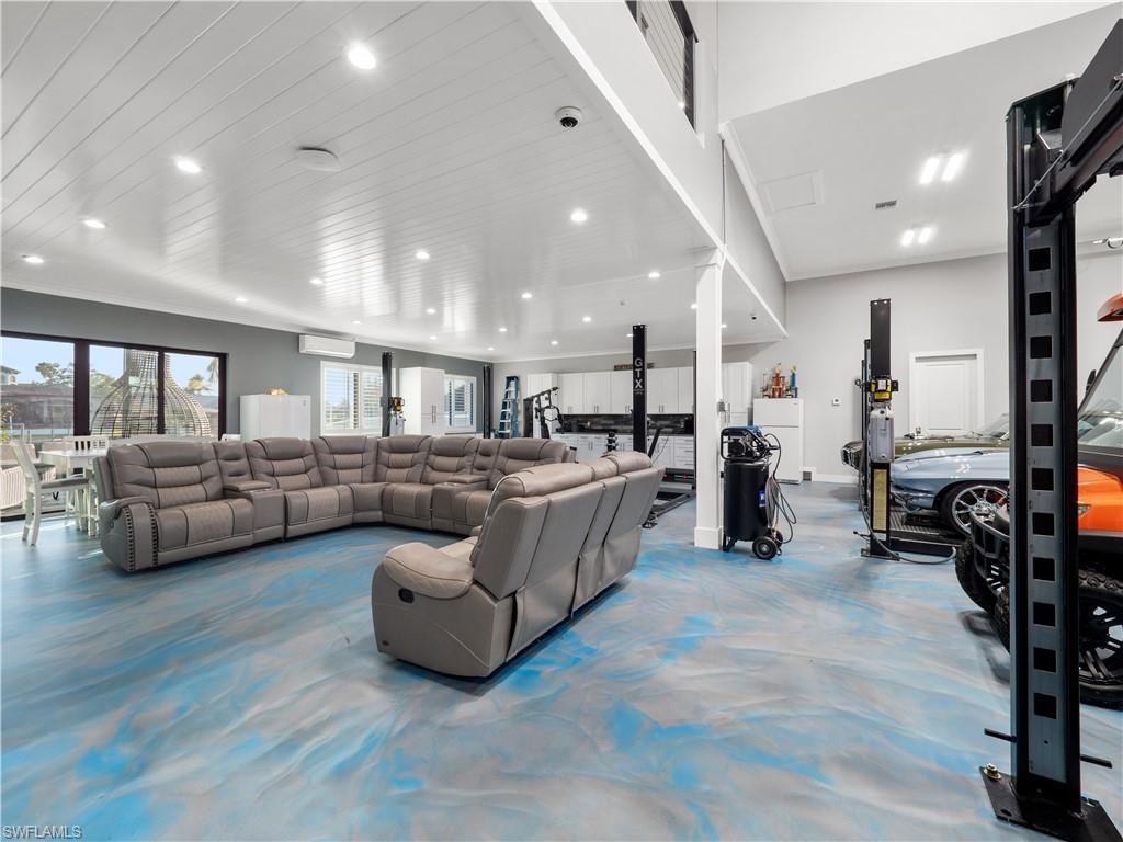 1912 SE 33rd Ter, Cape Coral, FL 33904 Photo