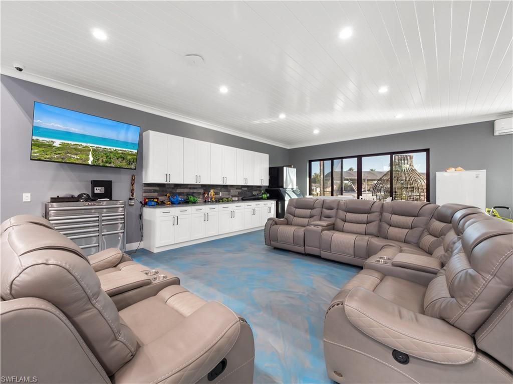 1912 SE 33rd Ter, Cape Coral, FL 33904 Photo