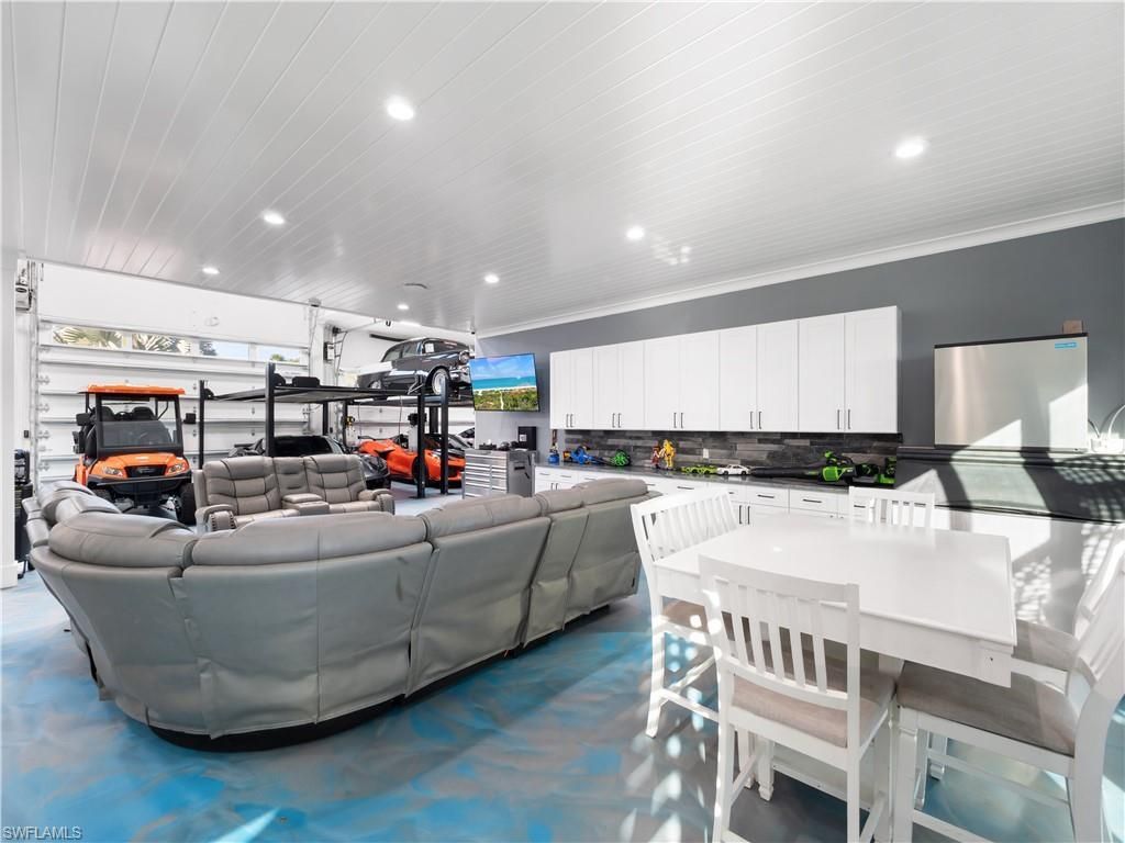 1912 SE 33rd Ter, Cape Coral, FL 33904 Photo