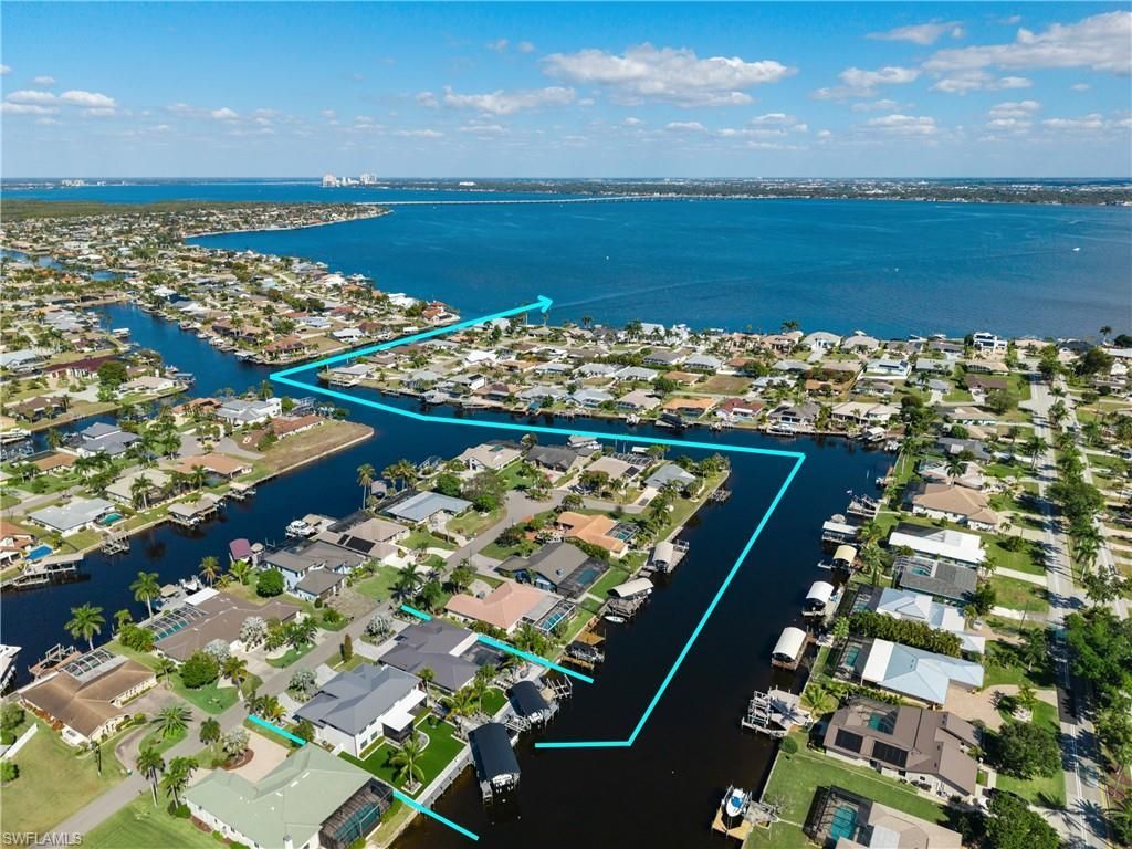 1912 SE 33rd Ter, Cape Coral, FL 33904 Photo