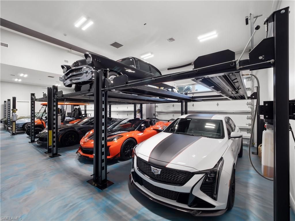 1912 SE 33rd Ter, Cape Coral, FL 33904 Photo