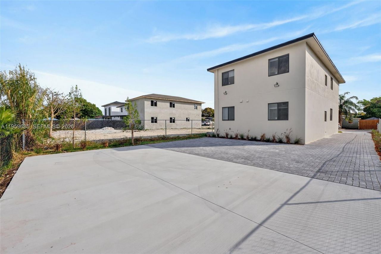 18316 SW 102 Pl, Miami, FL 33157 Photo