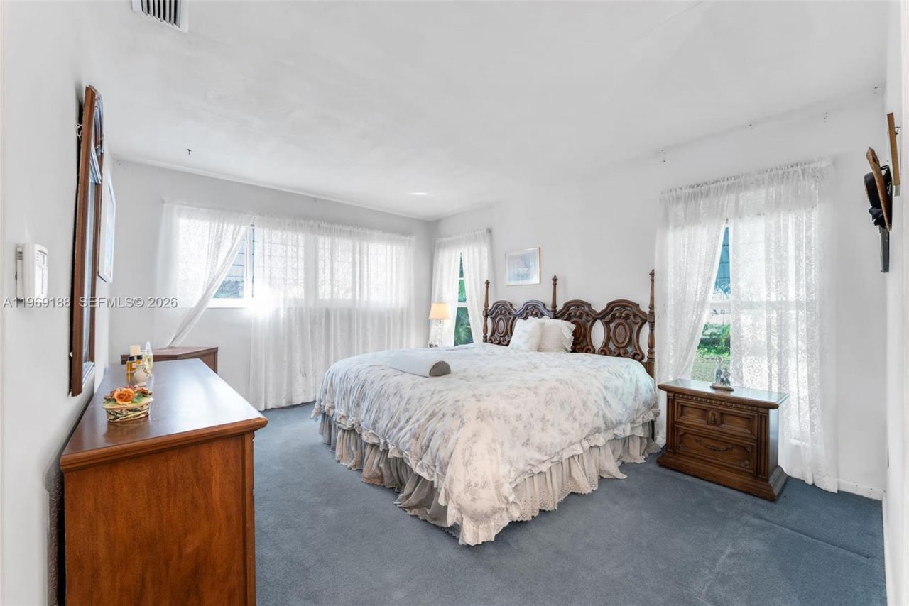 9940 SW 97th Ct, Miami, FL 33176 Photo