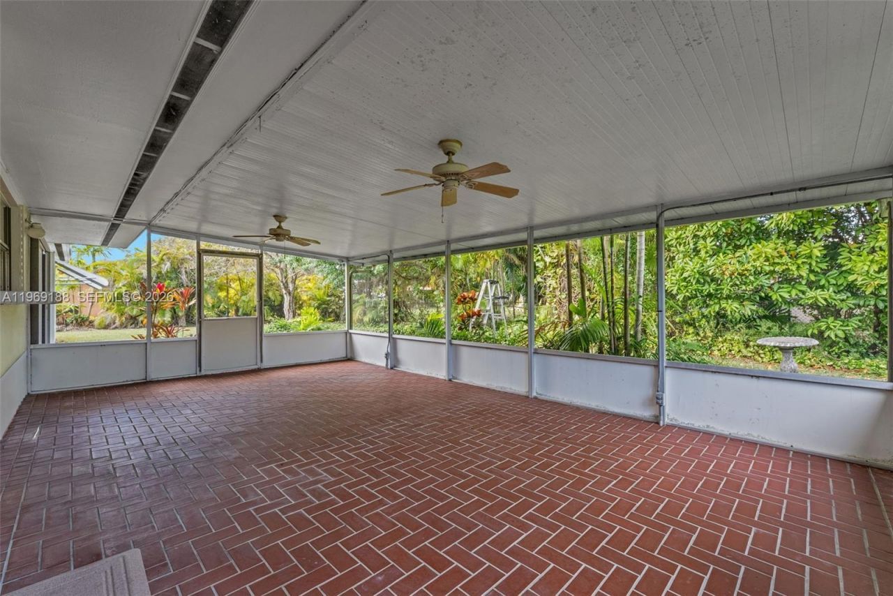 9940 SW 97th Ct, Miami, FL 33176 Photo