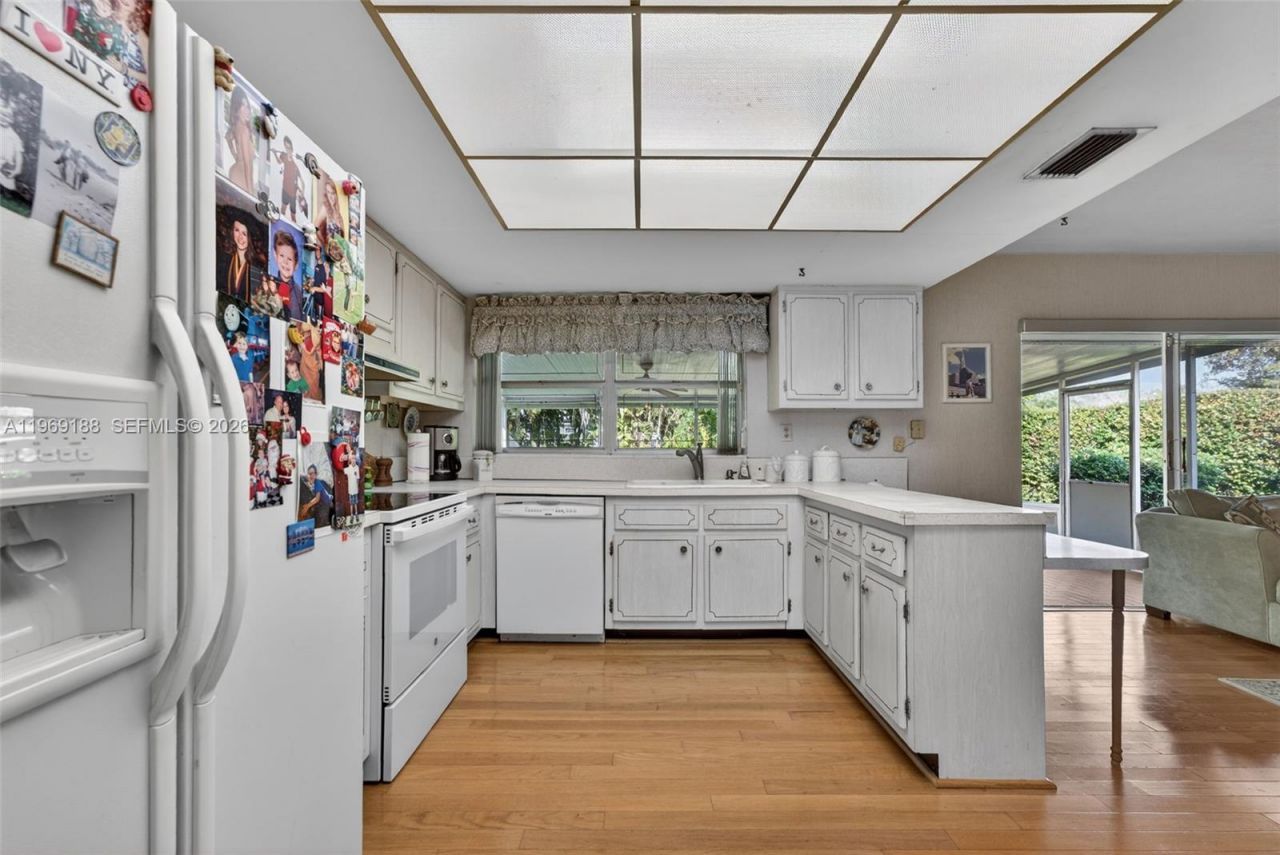 9940 SW 97th Ct, Miami, FL 33176 Photo