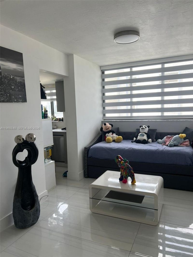 17878 N Bay Rd, Unit 507, Sunny Isles Beach, FL 33160 Photo