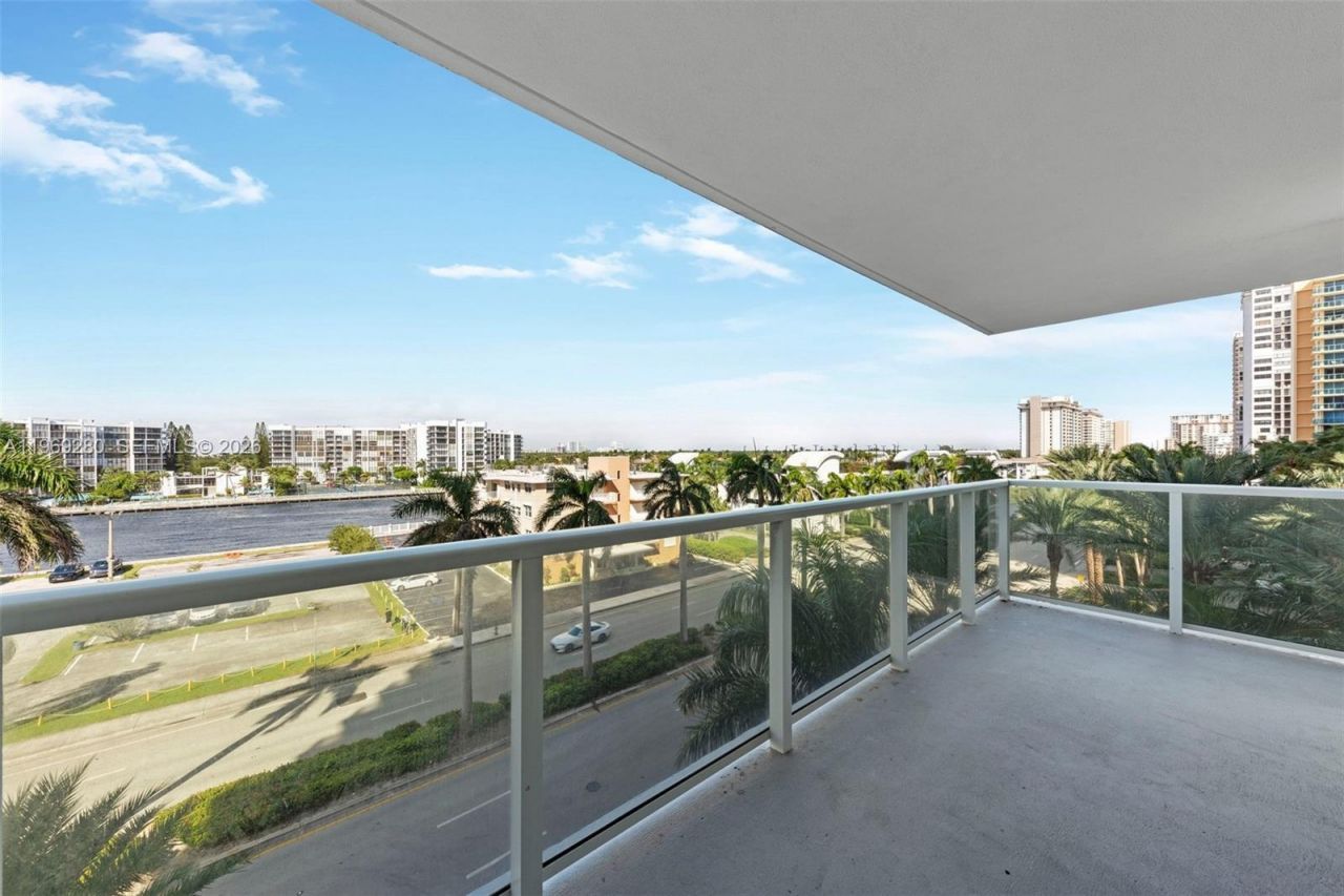 2751 S Ocean Dr , Unit 501N, Hollywood, FL 33019 Photo